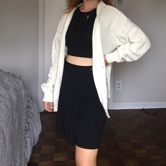 Cozy cable knit sweater ☕️🍁 - Picture 3 of 3